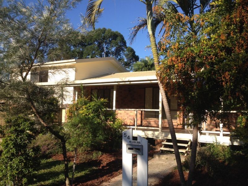 54 Overlander Avenue, Cooroy QLD 4563