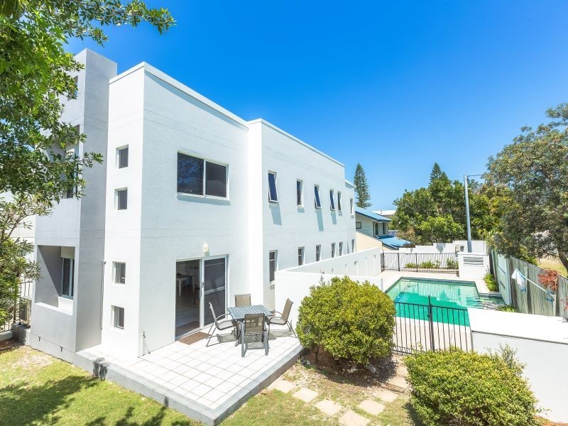4/3 Piper Street, Peregian Beach QLD 4573