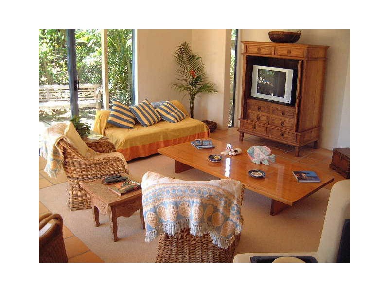 35 Tristania Drive, MAR VISTA, Marcus Beach QLD 4573