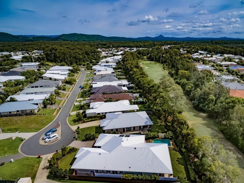 21 Stoneybrook Place, Peregian Springs QLD 4573