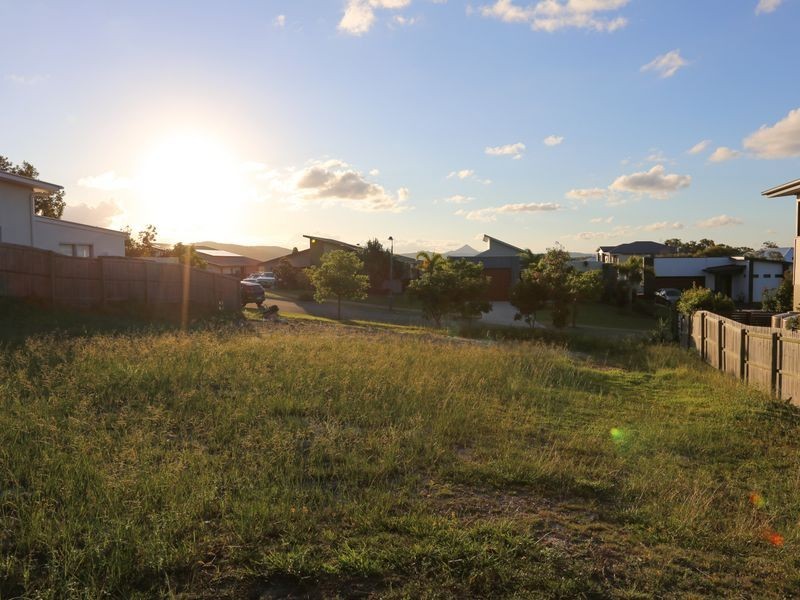 5 Tea Tree Grove, Peregian Springs QLD 4573