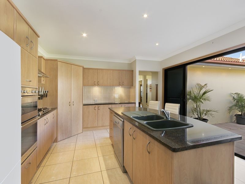 14 Crestview Drive, Peregian Springs QLD 4573