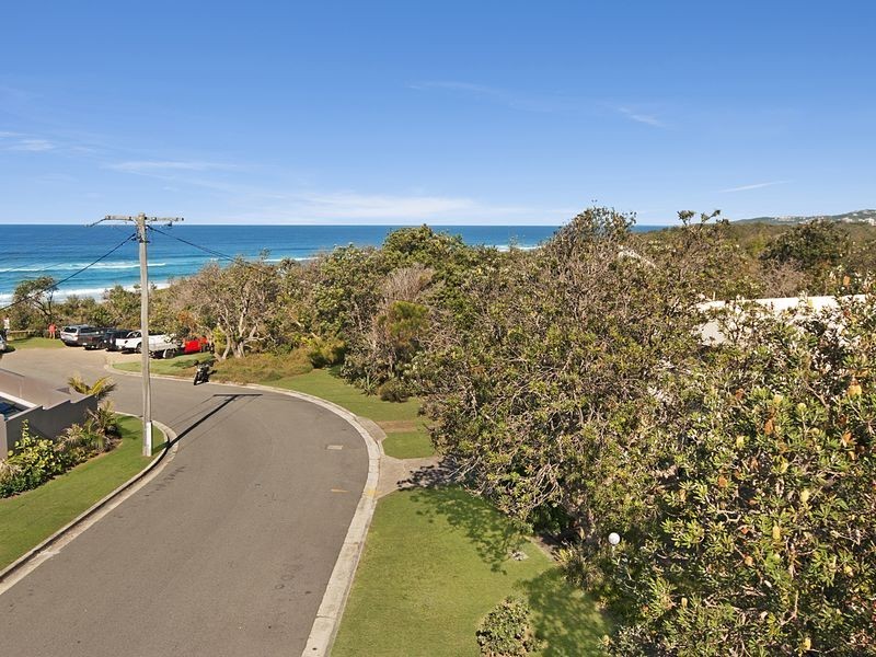 8 Lorikeet Drive, Peregian Beach QLD 4573