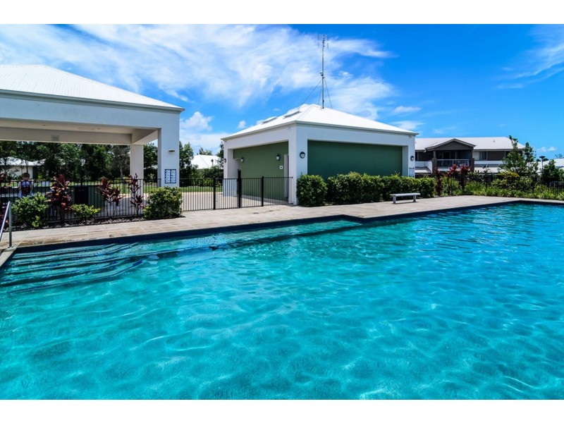 9/11 Dunes Court, Peregian Springs QLD 4573