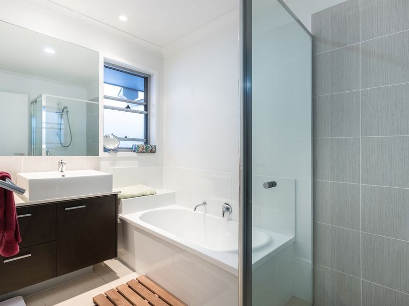 9/11 Dunes Court, Peregian Springs QLD 4573