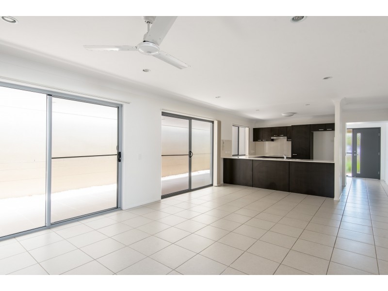 15/11 Dunes Court, Peregian Springs QLD 4573