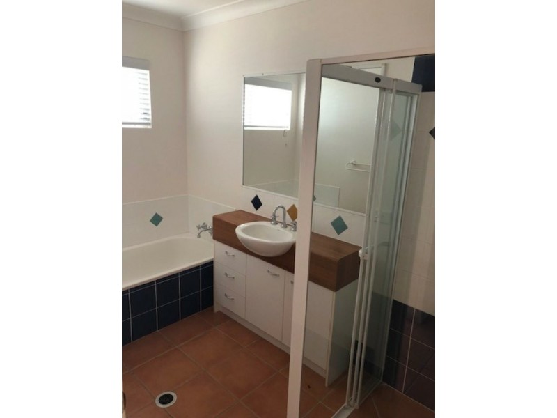 4 Highgrove Circuit, Peregian Springs QLD 4573