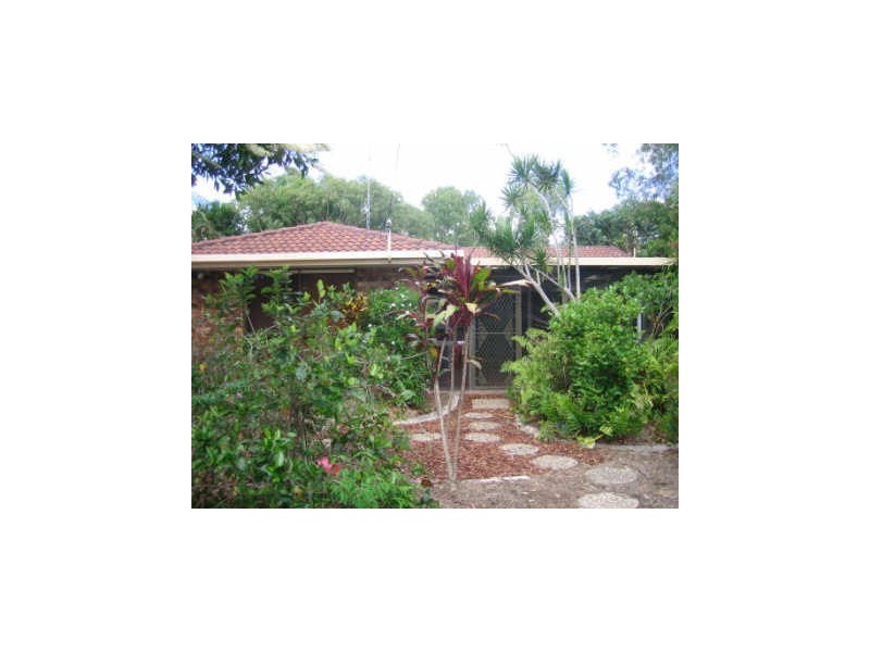 8 Ashwood Crt, Marcus Beach QLD 4573