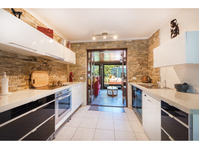 Unit 2/3 Oriole Avenue, Peregian Beach QLD 4573