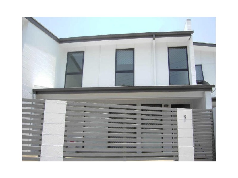 5/24 Ebert Parade, Lawnton QLD 4501