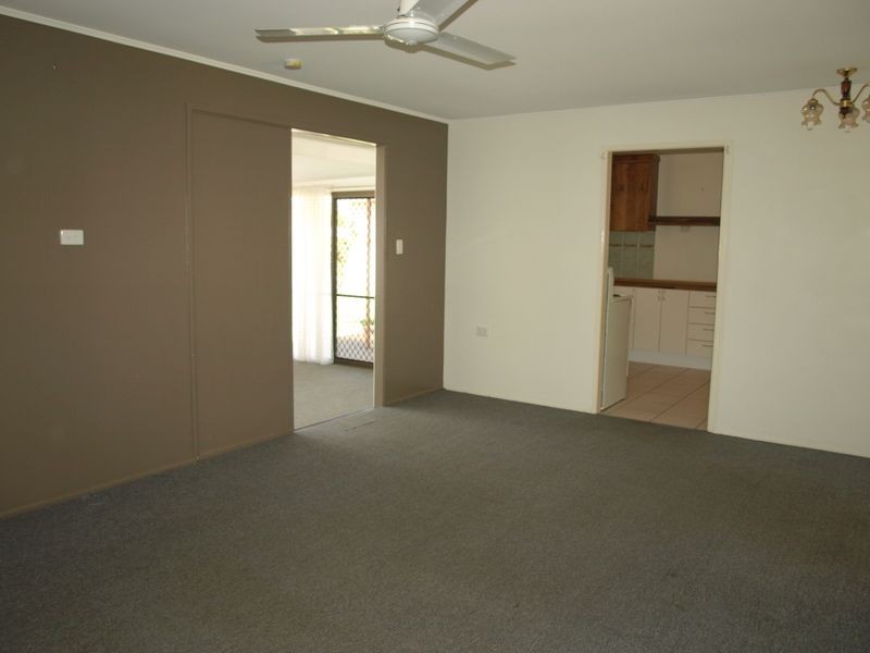 16 Maurice Street, Kallangur QLD 4503