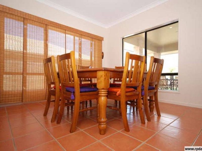 North Lakes QLD 4509