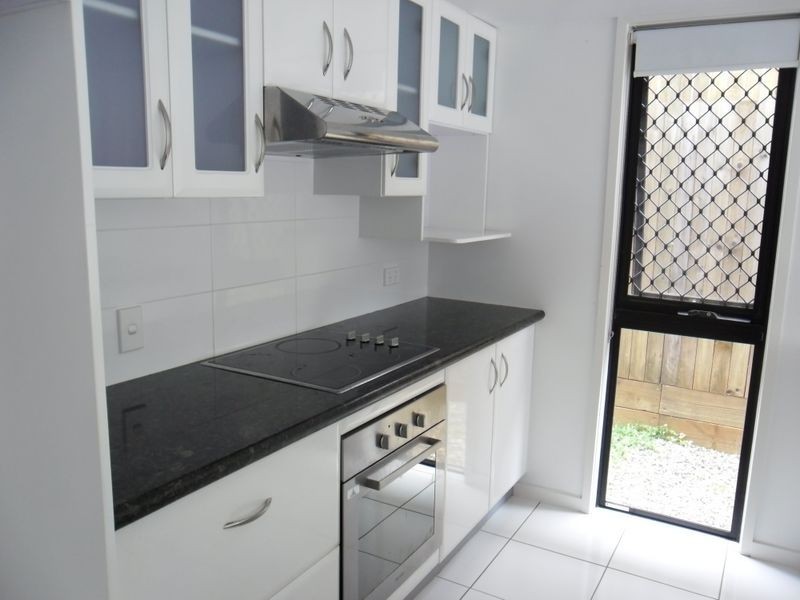 1/24 Ebert Parade, Lawnton QLD 4501