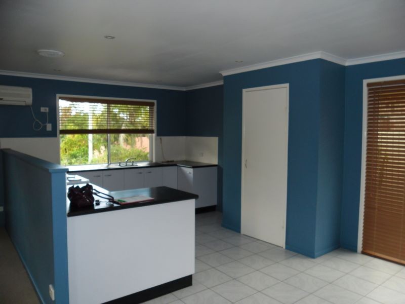 1/8 Newlands Avenue, Petrie QLD 4502