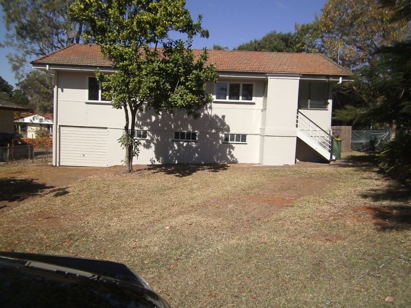 12 Taylor Street, Petrie QLD 4502