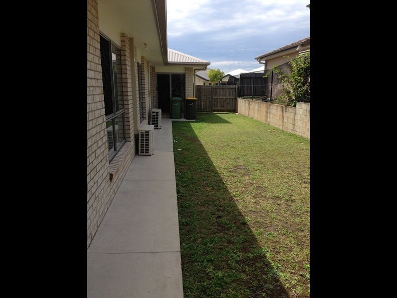 18 Waterway Crescent, Murrumba Downs QLD 4503