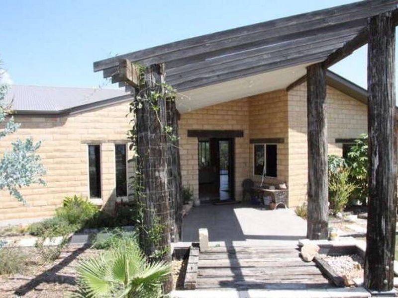 21 Andrew Clarke Rd, Whiteside QLD 4503