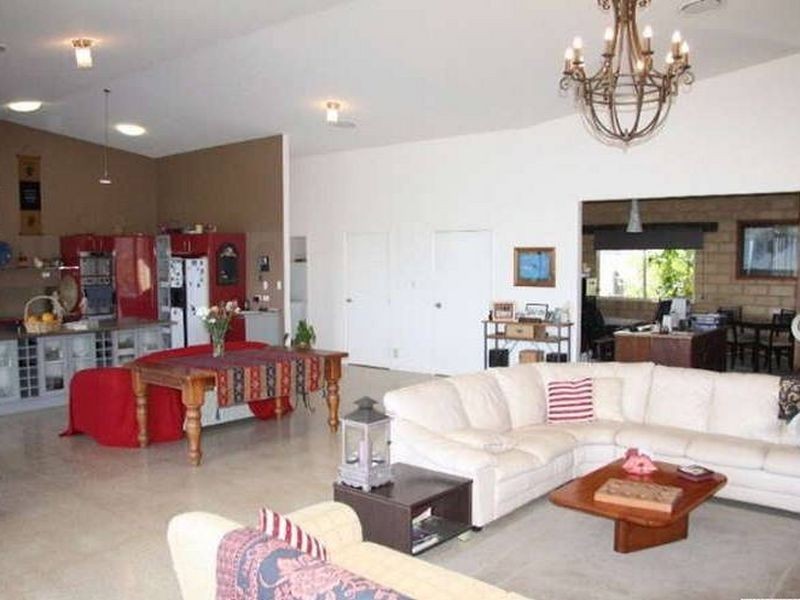 21 Andrew Clarke Rd, Whiteside QLD 4503