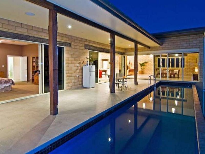 21 Andrew Clarke Rd, Whiteside QLD 4503