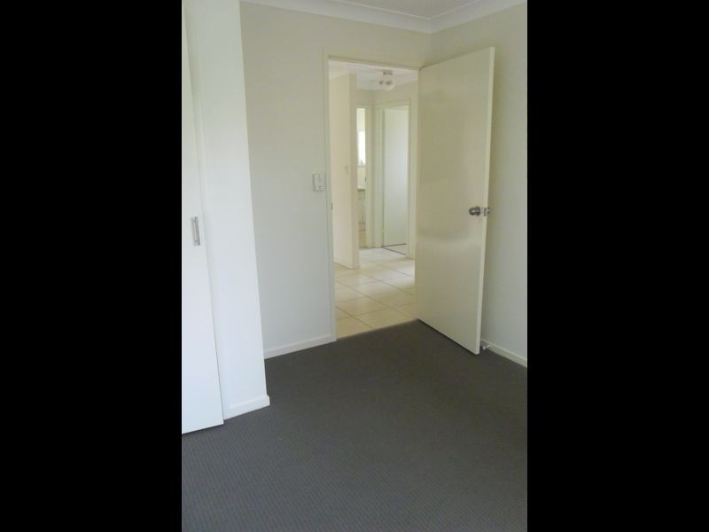 8 Cognac Crt, Petrie QLD 4502