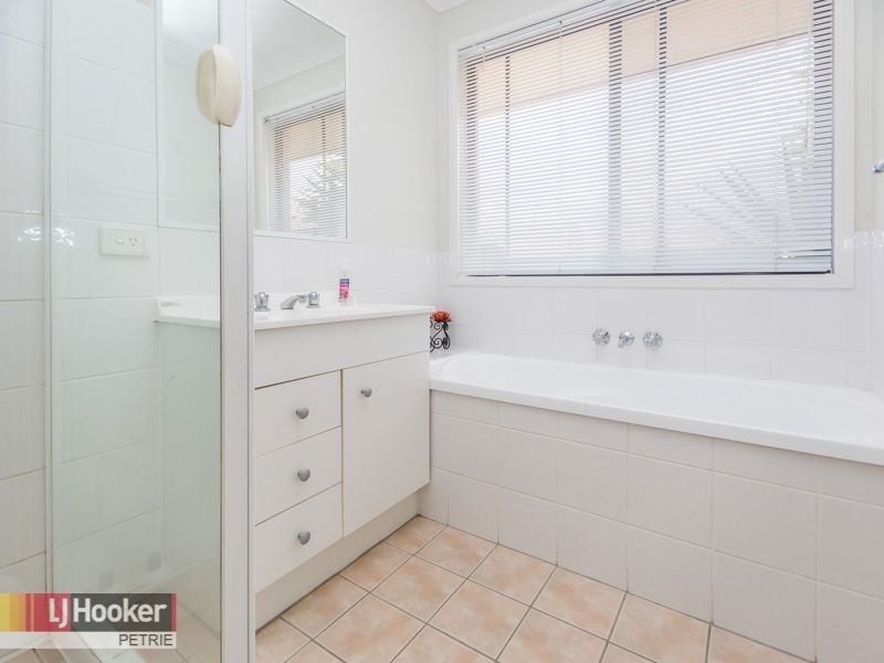 7a Valmadre Court, Petrie QLD 4502