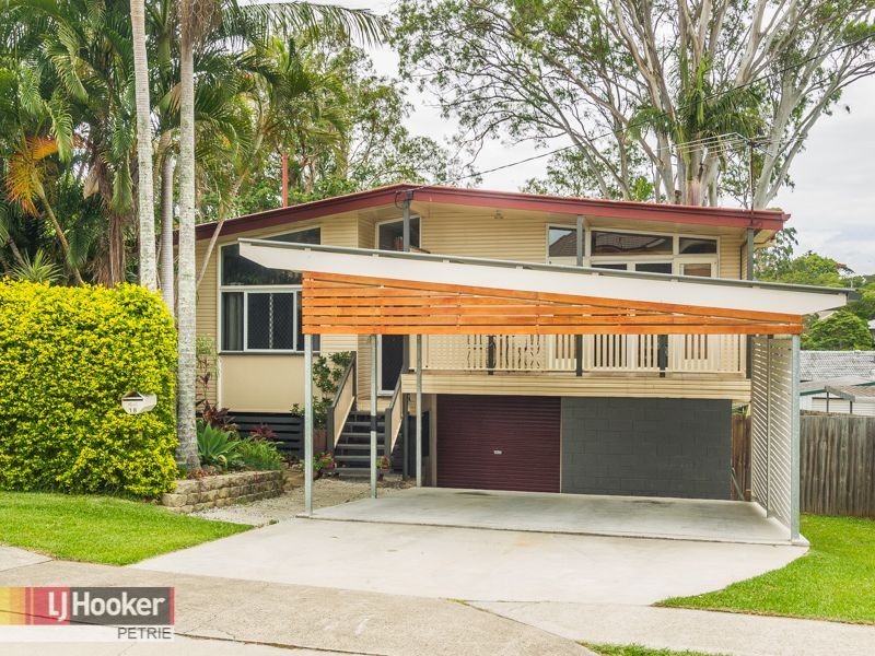 18 Woonara St, Petrie QLD 4502
