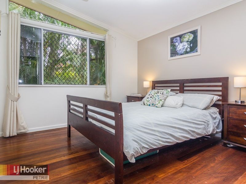 18 Woonara St, Petrie QLD 4502