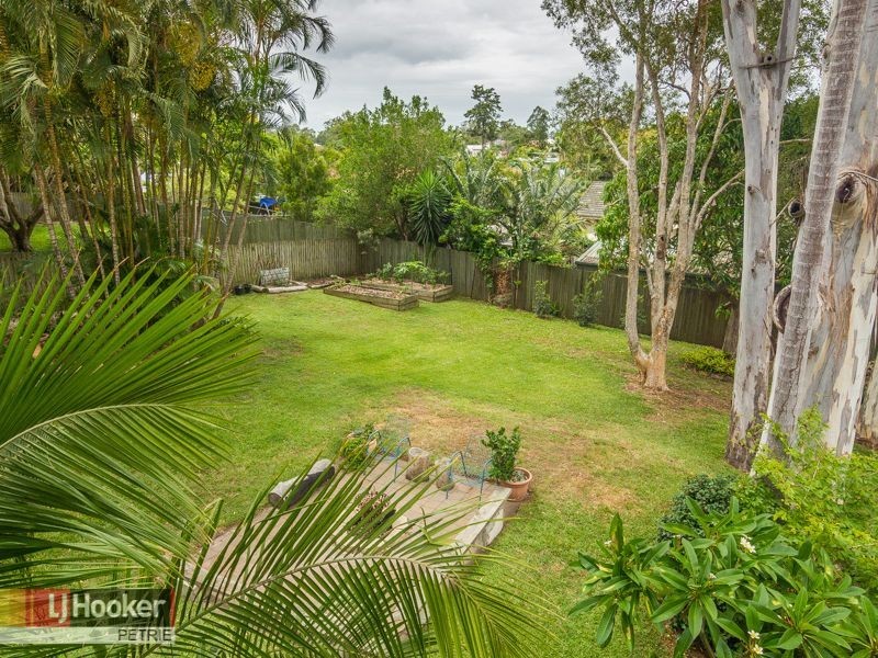 18 Woonara St, Petrie QLD 4502
