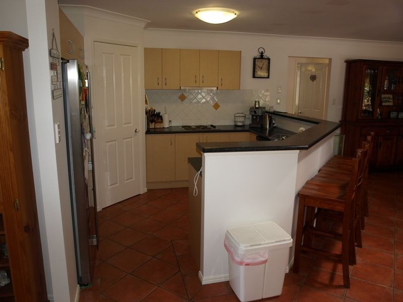 4 Mohr Court, Petrie QLD 4502