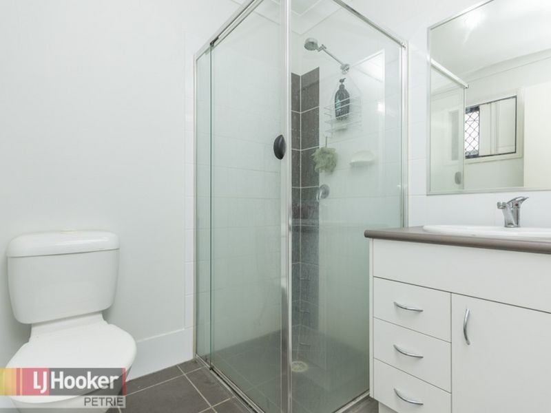 19 Rodgers Lane, Kallangur QLD 4503