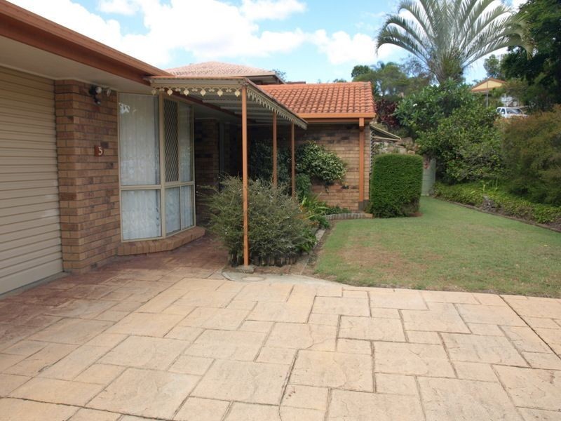 5 Julius Court, Petrie QLD 4502