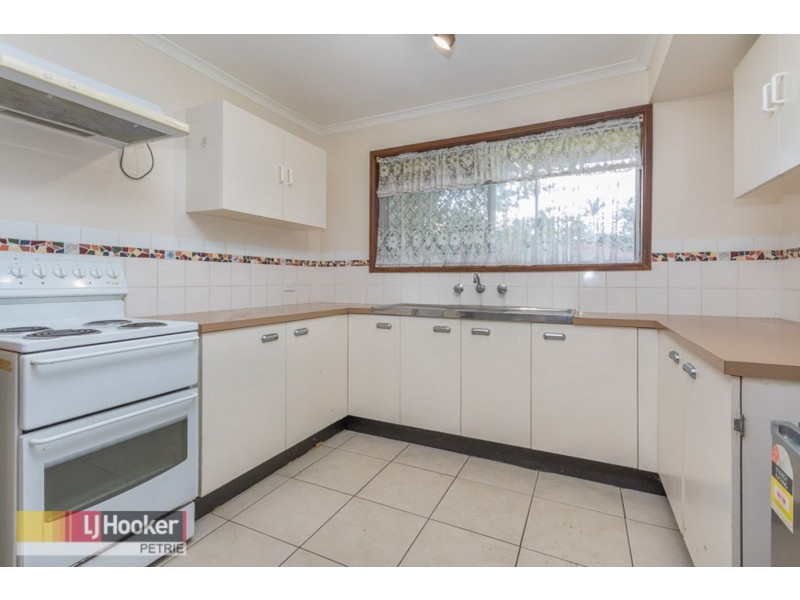 22 Macquarie Drive, Petrie QLD 4502