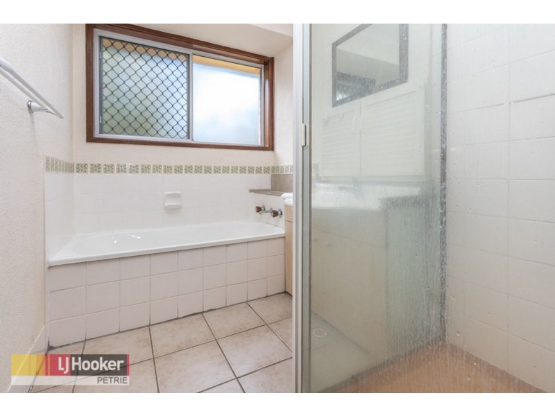 22 Macquarie Drive, Petrie QLD 4502