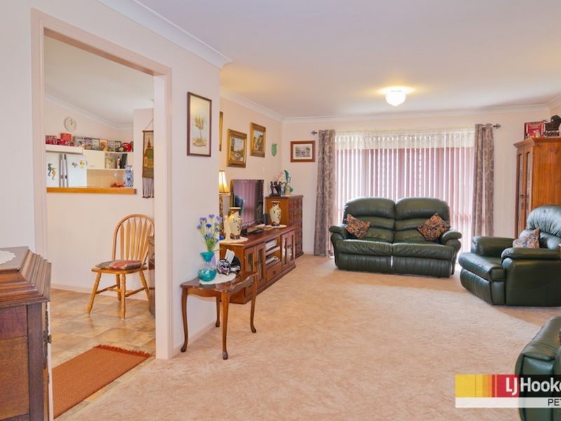 11 Glenbrae Court, Petrie QLD 4502