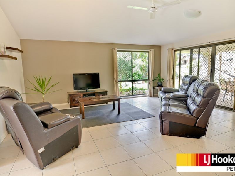 4 Tamari Place, Petrie QLD 4502