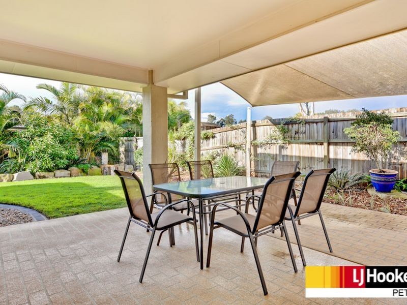 4 Tamari Place, Petrie QLD 4502