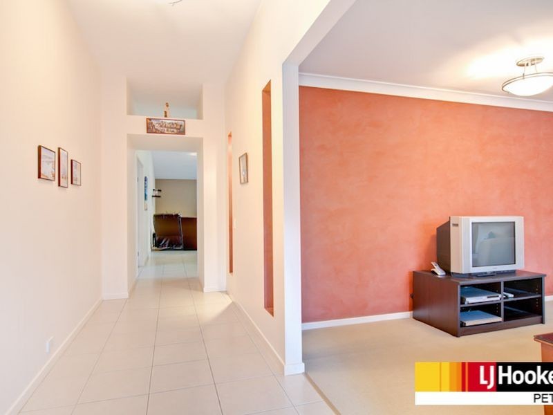 4 Tamari Place, Petrie QLD 4502