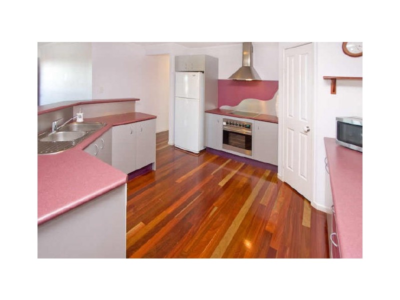 5 Midson St, Petrie QLD 4502