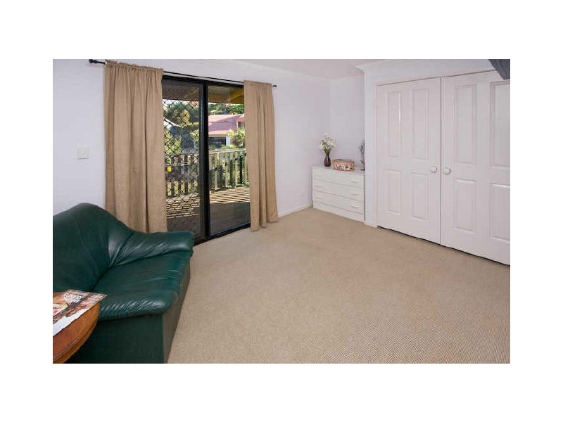 5 Midson St, Petrie QLD 4502