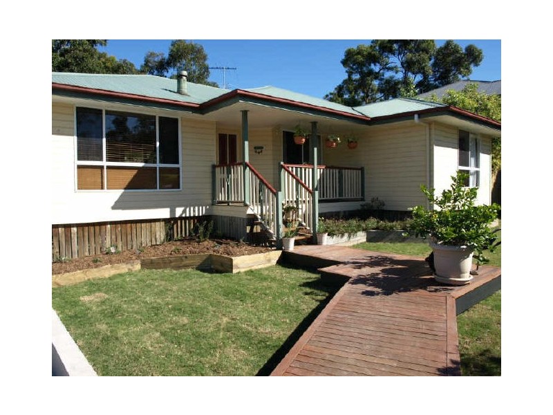 5 Whipbird Court, Cashmere QLD 4500