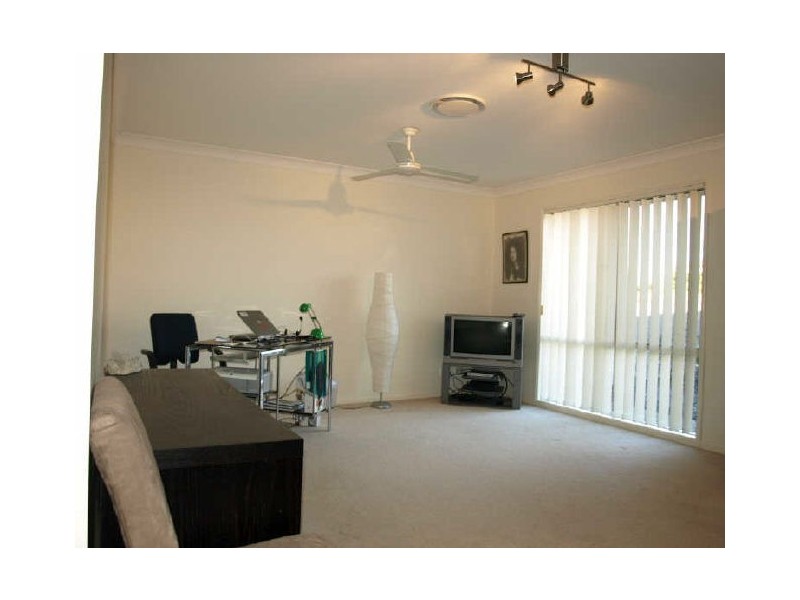 Warner QLD 4500