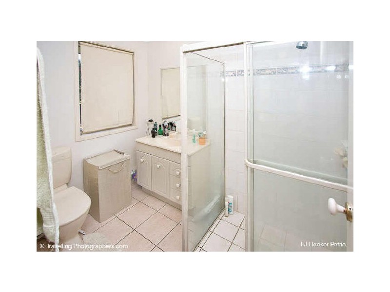 18 Mirrigan Ct, Petrie QLD 4502