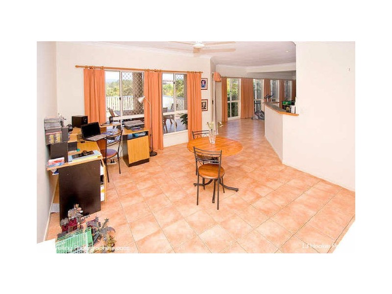 16 Turnbull Ct, Petrie QLD 4502