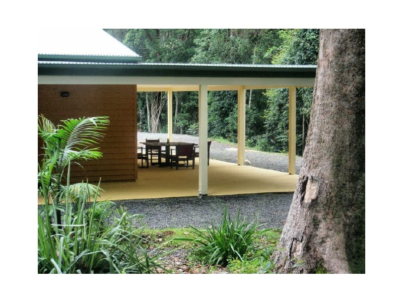 2974 Esk-Hampton Road, Ravensbourne QLD 4352