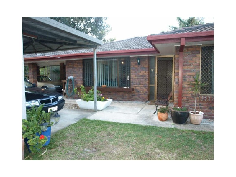 22 Eucumbene Dr, Petrie QLD 4502