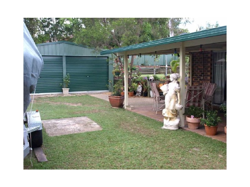 19 Eyre Av, Petrie QLD 4502