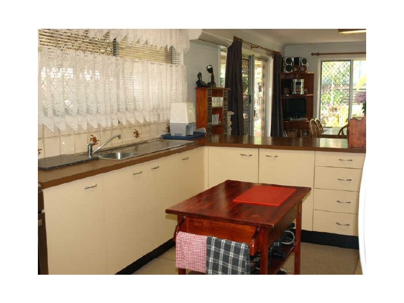 19 Eyre Av, Petrie QLD 4502