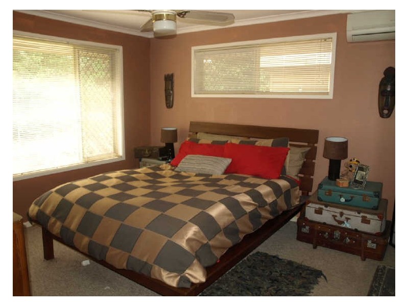 6 Pedder Ct, Petrie QLD 4502