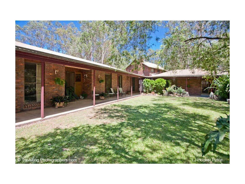 77 Whiteside Rd, Whiteside QLD 4503