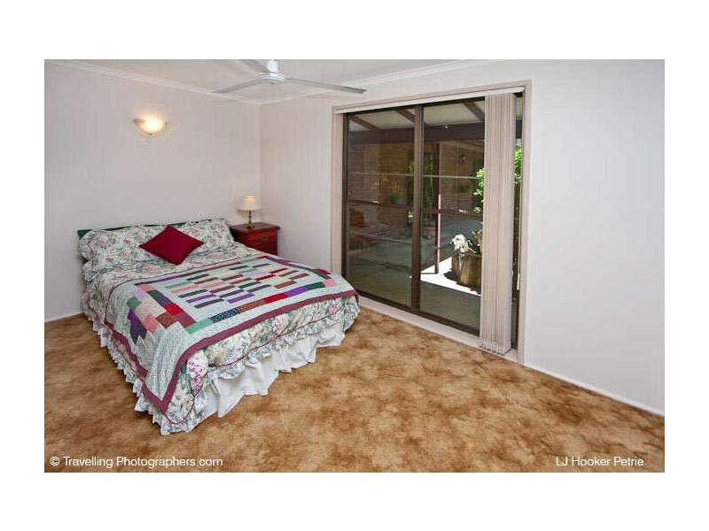 77 Whiteside Rd, Whiteside QLD 4503